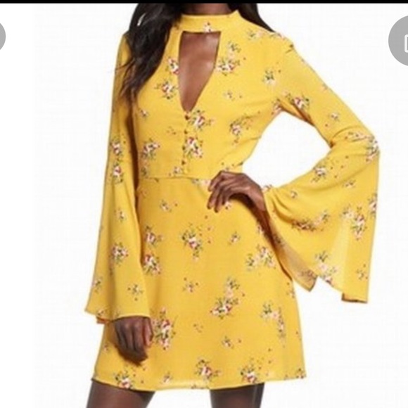 Socialite dress - Picture 2 of 9